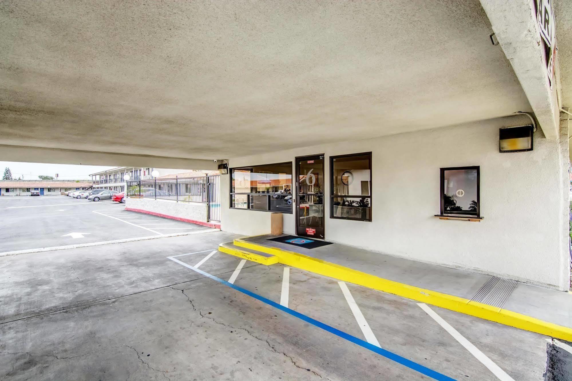 Motel 6 Manteca Dış mekan fotoğraf