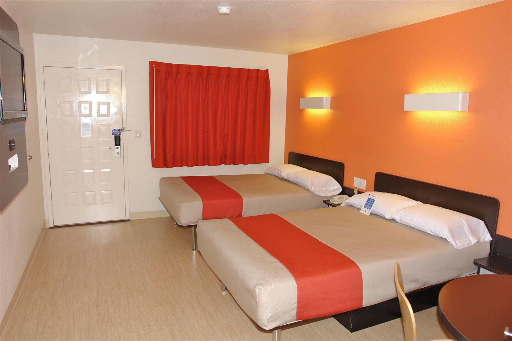 Motel 6 Manteca Dış mekan fotoğraf