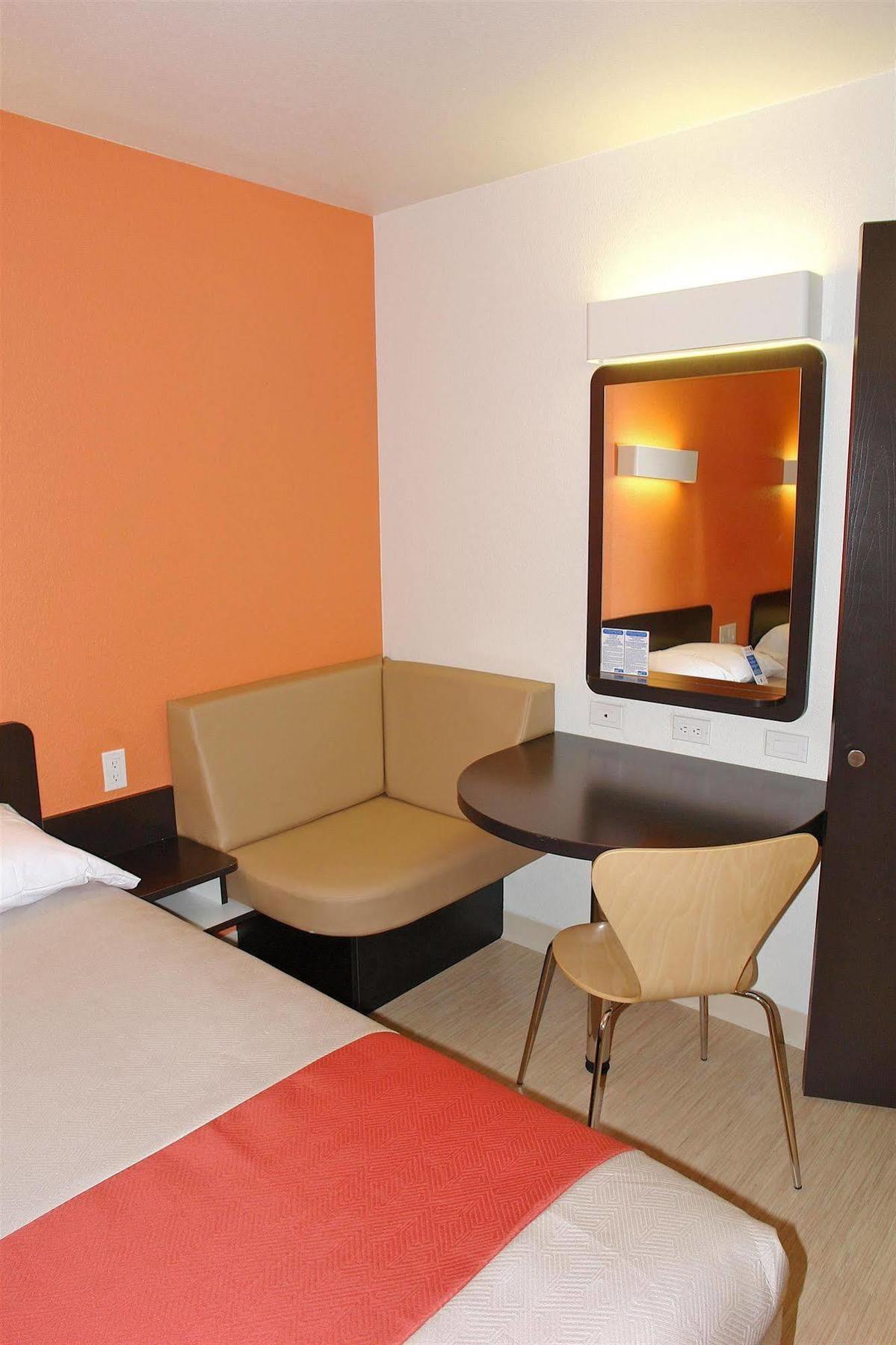 Motel 6 Manteca Dış mekan fotoğraf