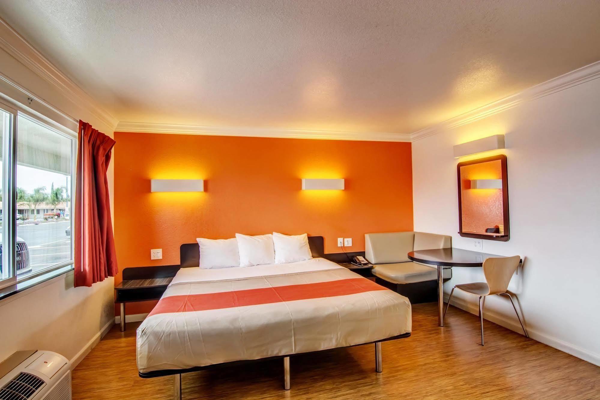 Motel 6 Manteca Dış mekan fotoğraf